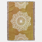 Couverture Mandala blanc sur fond doré (devant Vertical)