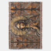 Couverture Marie en bois sculptée avec dévotion (devant Vertical)