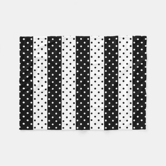 Couverture monochrome d'ouatine de pois (Devant (Horizontal))
