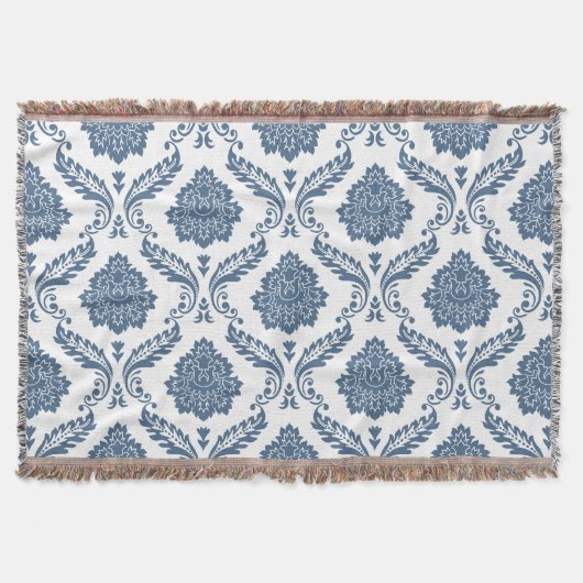 Couverture Motif Damassé Rococo Bleu sur Fond Blanc (Devant)
