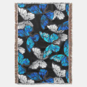 Couverture Motif sans couleur foncée avec papillons bleus Mor (devant Vertical)