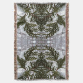 Couverture Neige sur les branches À feuillage persistant (devant Vertical)