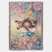 Couverture Ours en peluche et lapin dans un jardin pastel (devant Vertical)