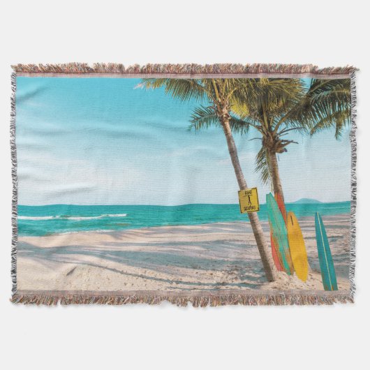Couverture Panneaux de surf sur la plage lancer oreiller (Devant)
