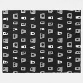 Couverture Polaire 020216 - Gris, blanc et noir sur noir (Devant (Horizontal))