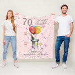 Couverture Polaire 70e Anniversaire Blanche-Toison rose Champagne<br><div class="desc">Une élégante couverture de 70e anniversaire. Le tout est accompagné d'un arrière - plan rose pâle avec du texte argenté, de lunettes de champagne, de ballons et de confettis. Parfait comme un cadeau pour célébrer un 70e anniversaire, quelque chose qu'ils peuvent chérir et se débrouiller avec. serait un cadeau idéal...</div>