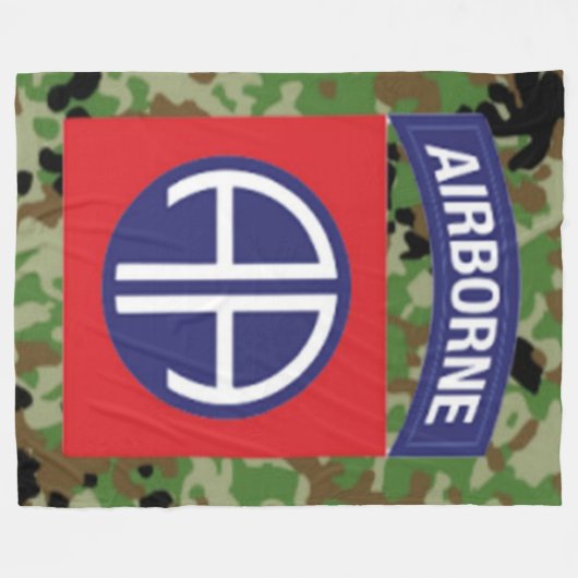 Couverture Polaire 82ème (Devant (Horizontal))