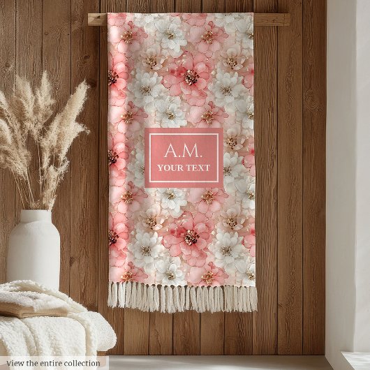 Couverture Polaire Aerial Pink and Gold Modern Ink Flowers Monogram