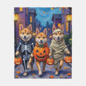 Couverture Polaire Akita Chiens Trick-or-Treating en costumes d'Hallo (Devant)