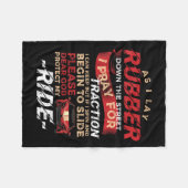 Couverture Polaire Alors Que Je Pose Du Caoutchouc Dans La Rue Drag R (Devant (Horizontal))