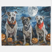 Couverture Polaire American Staffordshire Halloween Éffrayant (Devant (Horizontal))
