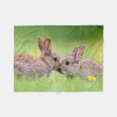 Couverture Polaire Animaux de bébés cutest | Bunny Kiss (Devant (Horizontal))