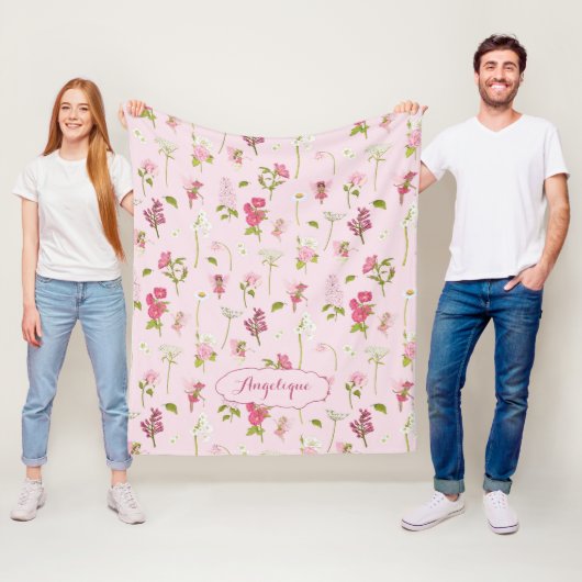 Couverture Polaire Aquarelle Whimsical Fées & Fleurs rose (En situation)