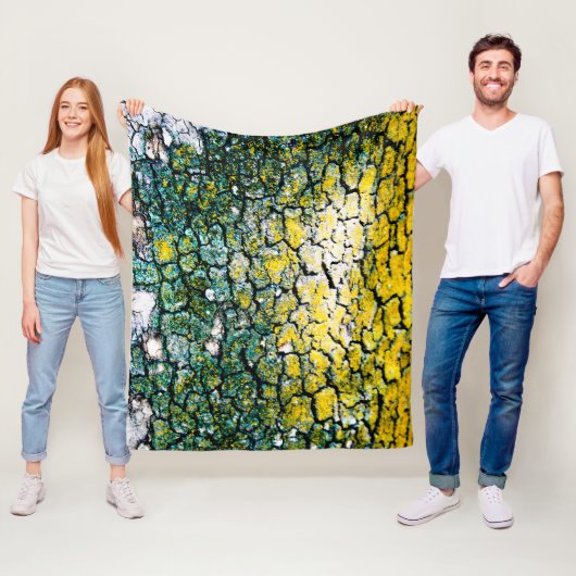 Couverture Polaire Arbre Abstrait vert et jaune (En situation)