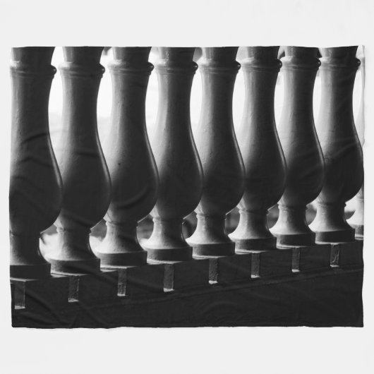 Couverture Polaire Architecture en noir et blanc (Devant (Horizontal))