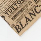 Couverture Polaire Arrière - plan papier usagé. Page de journal ancie (Coin)