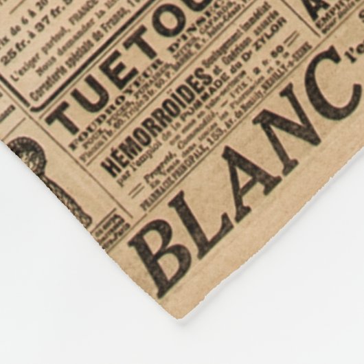 Couverture Polaire Arrière - plan papier usagé. Page de journal ancie (Coin)