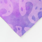 Couverture Polaire Artsy violet feuille batik Dieu aime chaque1 coutu (Coin)