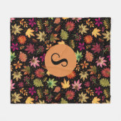 Couverture Polaire Automne Feuilles Motif sur noir avec Monogramme (Devant (Horizontal))