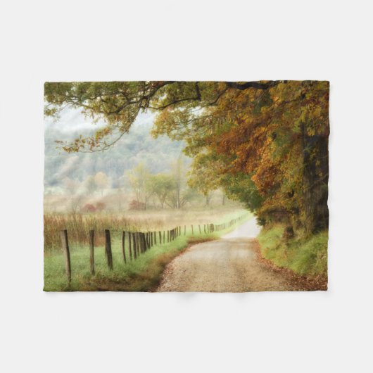 Couverture Polaire Automne sur une route de campagne (Devant (Horizontal))