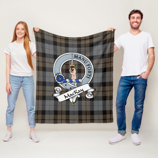 Couverture Polaire Badge de clan Patiné MacKay Tartan Plaid (En situation)