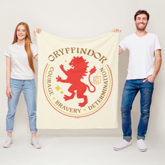 Couverture Polaire Badge de la Fierté de la maison de lion rouge GRYF (En situation)