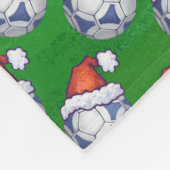 Couverture Polaire Bal de soccer bleu et blanc sur vert (Coin)