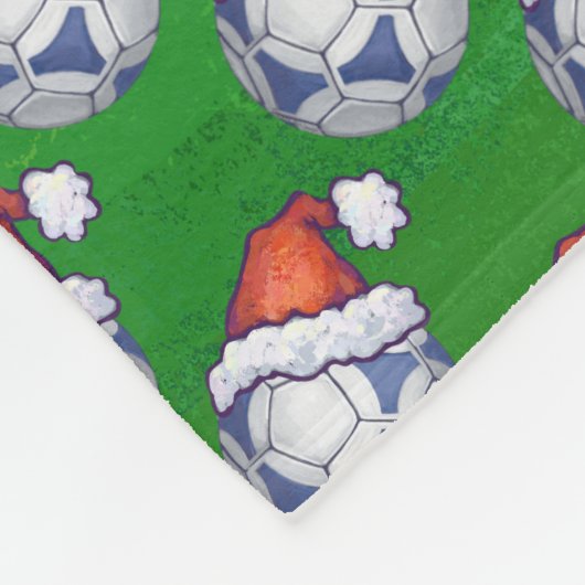 Couverture Polaire Bal de soccer bleu et blanc sur vert (Coin)