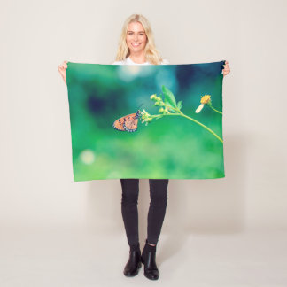 Couverture Polaire Beau papillon sur une fleur #2