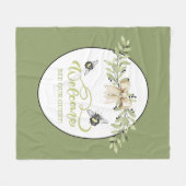 Couverture Polaire Bee Our Guest | Accueil Blanche en polaire verte (Devant (Horizontal))