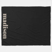 Couverture Polaire Beige Noir Moderne Monogramme Nom personnalisé (Devant (Horizontal))