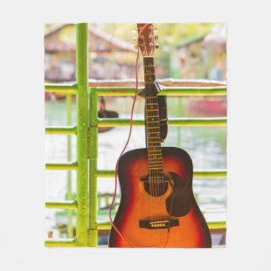 Couverture Polaire Belle guitare acoustique
