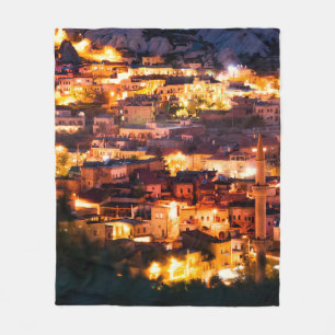 Couverture Polaire Belle vue Goreme la nuit. Célèbre centre de b