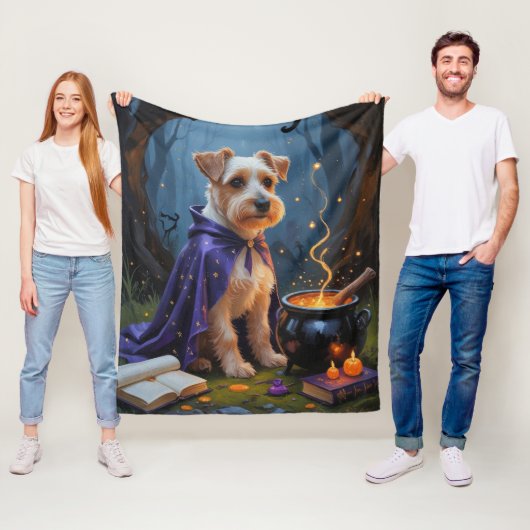 Couverture Polaire Biewer Terrier Chien Whimsical Halloween Peinture (En situation)