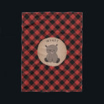 Couverture Polaire Bison Plaid Bear Kids Fleece Blanche<br><div class="desc">Une couverture en toison avec l'illustration d'un ours. L'Arrière - plan est noir et rouge bison plaid. Personnalisez le nom.</div>