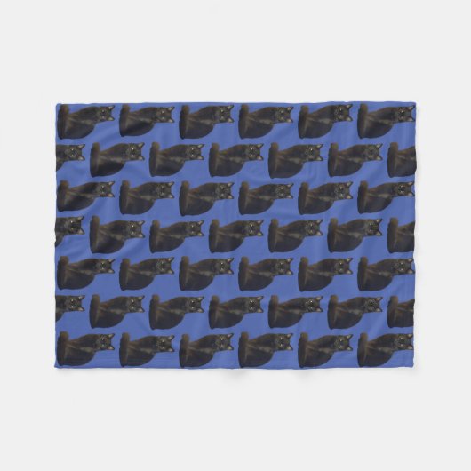 Couverture Polaire Black Cat Staring Ominy Photo Cutout Bleu (Devant (Horizontal))