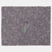 Couverture Polaire Black Iris on an antique tapestry (Devant (Horizontal))