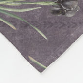 Couverture Polaire Black Iris on an antique tapestry (Coin)