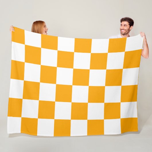 Couverture Polaire Blanc Classique avec Style Carré Orange Clair (En situation)