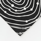 Couverture Polaire Blanc Noir : Formes Rondes Simples. (Coin)