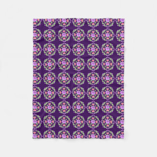 Couverture Polaire Blanche en polaire violette