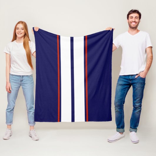 Couverture Polaire Bleu, blanc et rouge Classy (En situation)