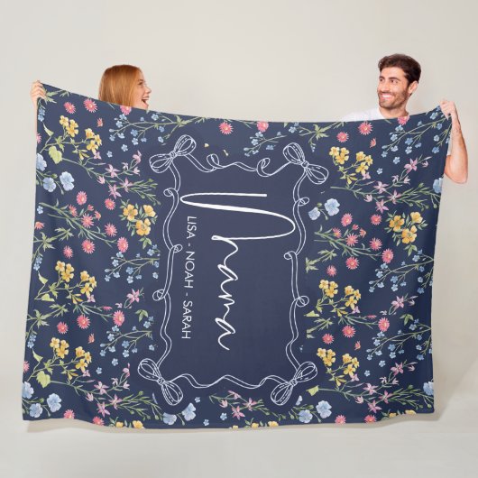 Couverture Polaire Bleu floral Unique Maman nous t'aimons (En situation)