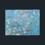 Couverture Polaire Bleu Vincent van Gogh Art Peinture<br><div class="desc">Vincent van Gogh (Néerlandais, 1853 - 1890) Almond Blossom, 1890, Huile sur toile Non encadré : 73, 3 cm x 92, 4 cm Vincent van Gogh peint cette vie morte de fleurs d'amandiers contre un ciel bleu pour son neveu nouveau-né qui a été nommé d'après lui. L'amandier est un symbole...</div>