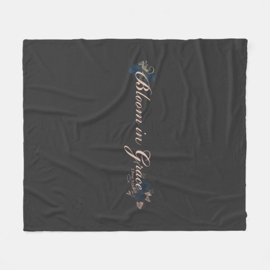 Couverture Polaire Bloom in Grace (Devant (Horizontal))