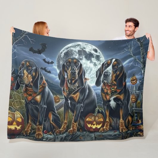 Couverture Polaire Bluetick Coonhound Halloween Éffrayant (En situation)