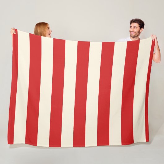 Couverture Polaire Boîte Postale Crème Tofu Bandes Rouges (En situation)