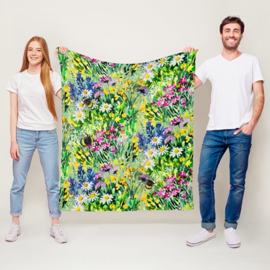 Couverture Polaire BOUMBLEBEE et fleurs (En situation)