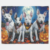 Couverture Polaire Bull Terrier Halloween Éffrayant (Devant (Horizontal))