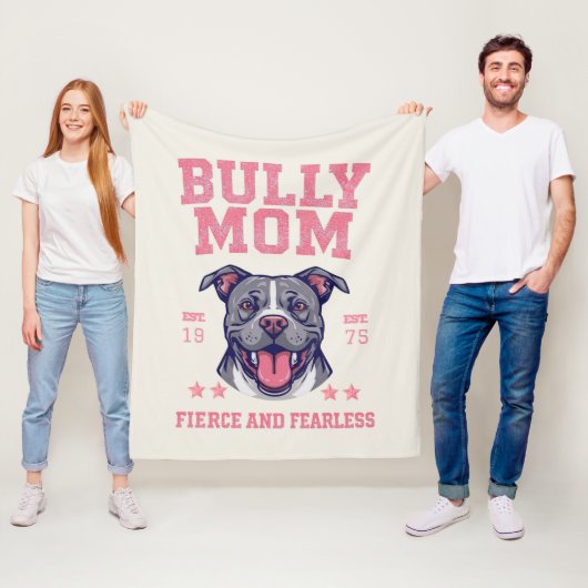 Couverture Polaire Bully Dog Mom - Fierce Fearless Pit Bull Soft Cozy (En situation)